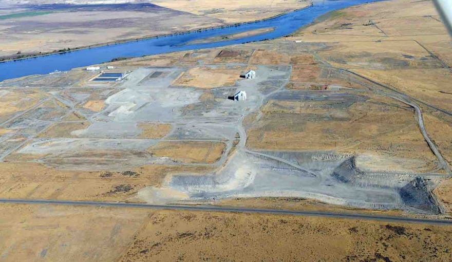 An aerial view of the Hanford site during soil a remediation process in 2015