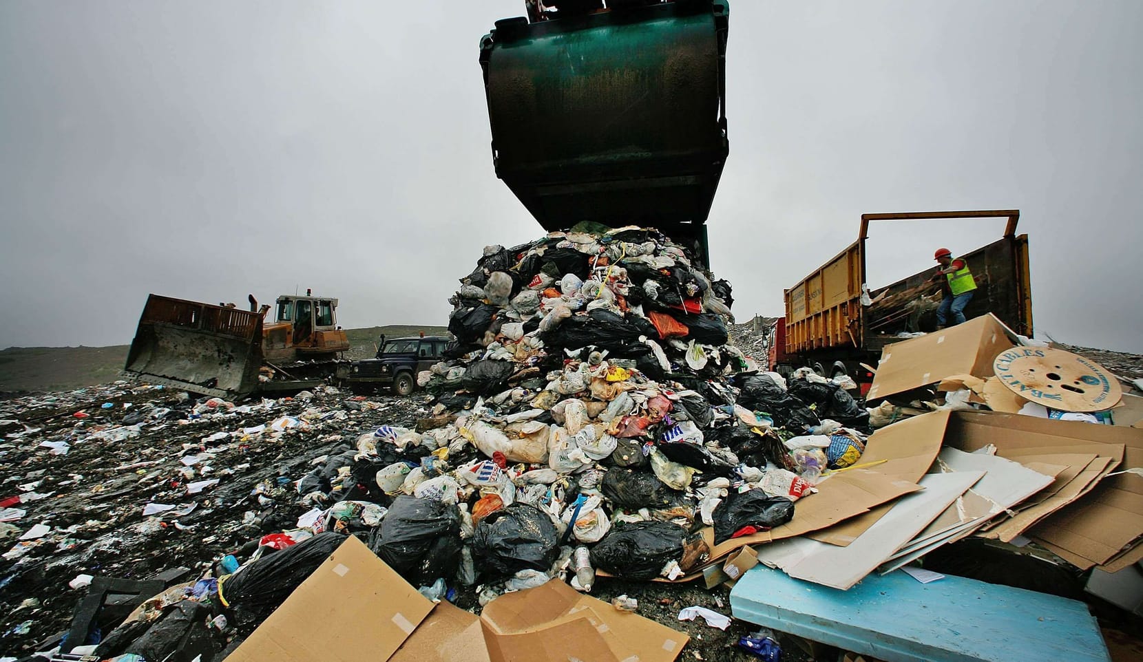 dumptruck at landfill