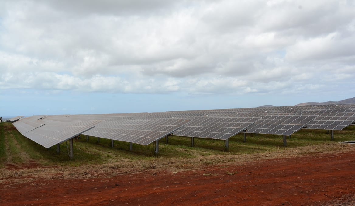 A large solar plant in Hawaii